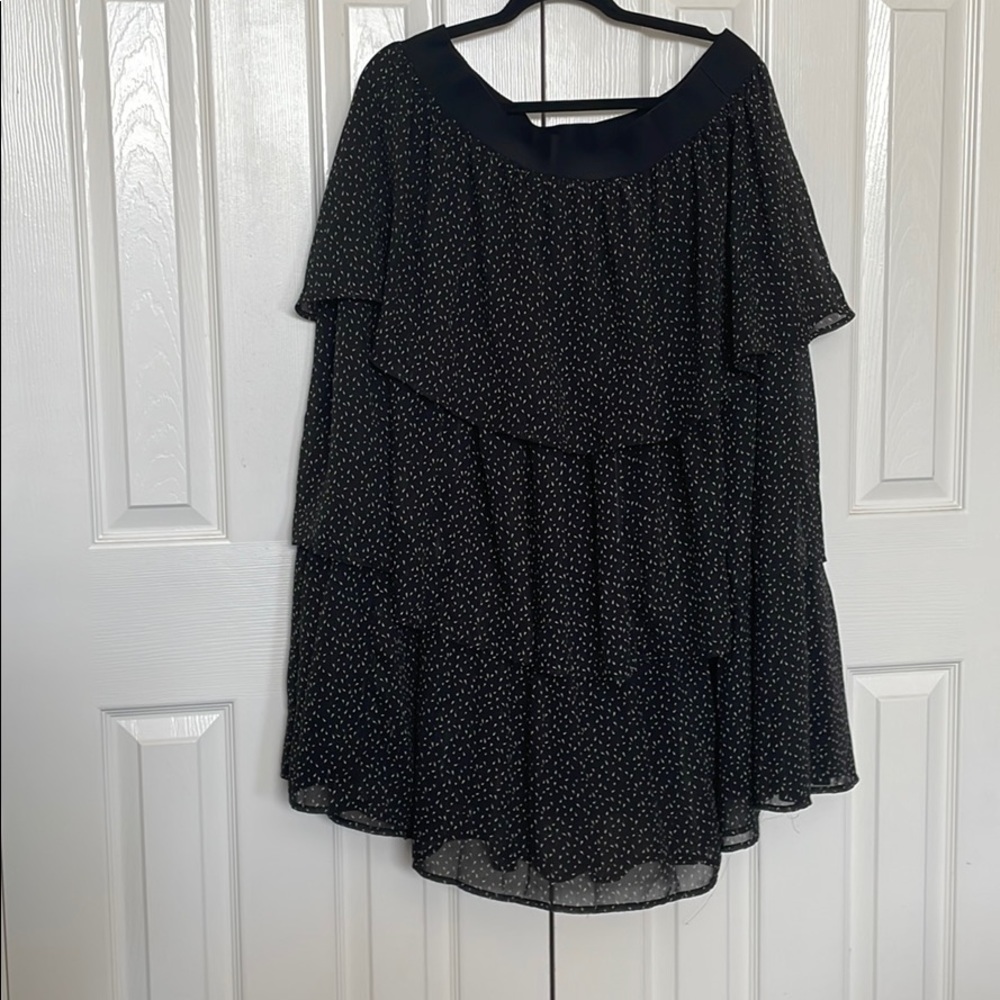 Black patterned tiered skirt